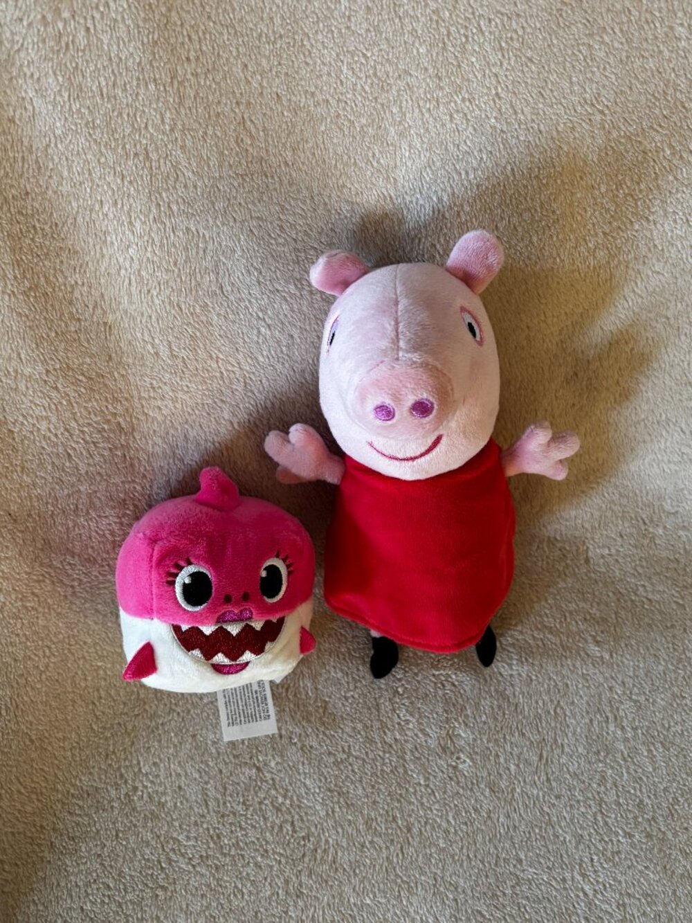 Sound Toys MOMMY SHARK and PEPPA PIG for Ages 2+ Years